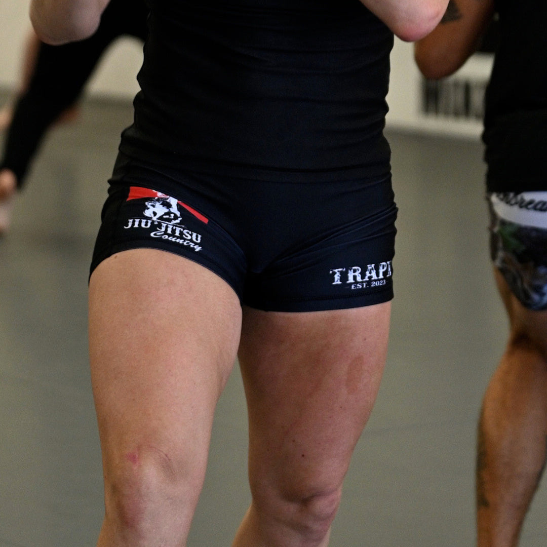 FRONTIER WOMEN'S COMPRESSION SHORTS - BLACK