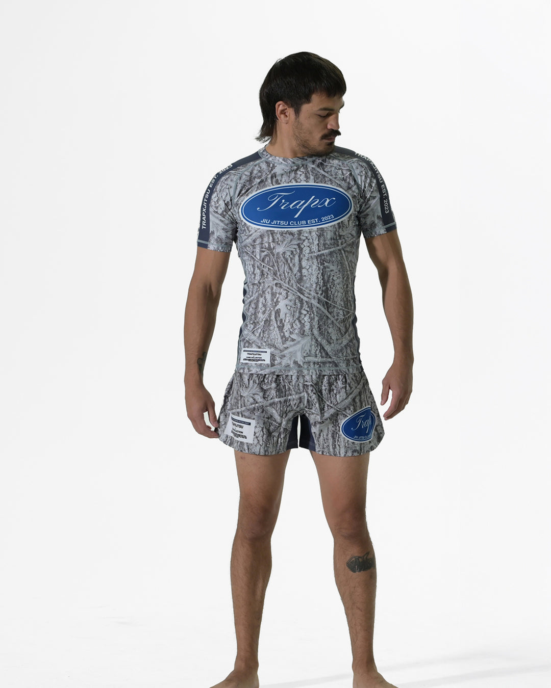 SNOW CAMO SHORT SLEEVE RASHGUARD