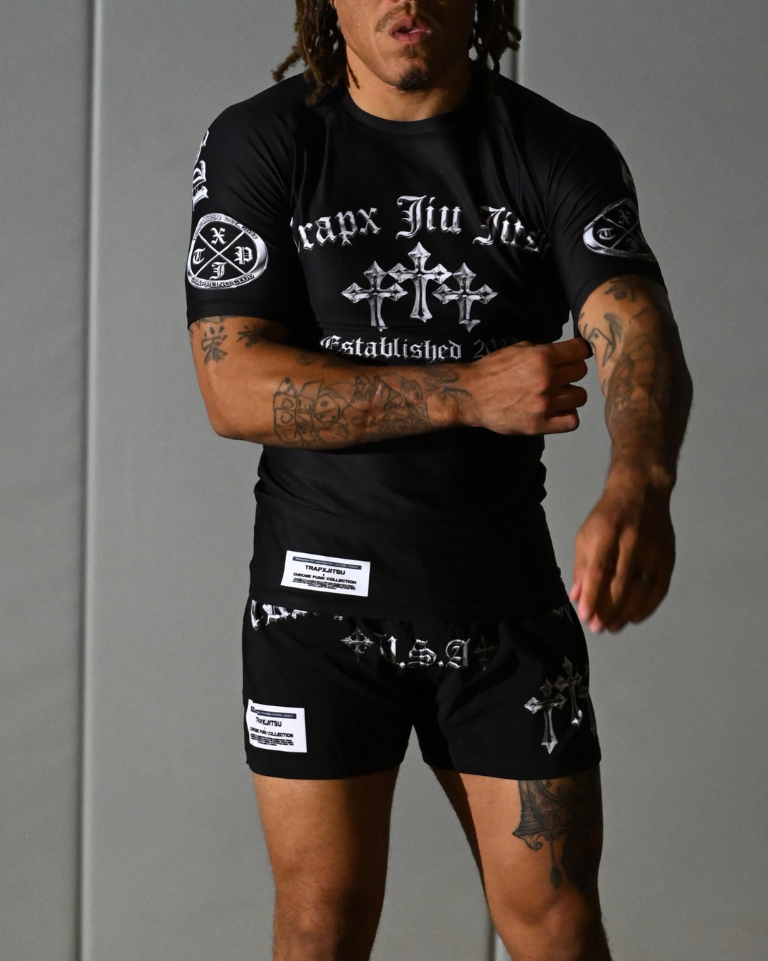 CHROME CROSS SHORT SLEEVE RASHGUARD
