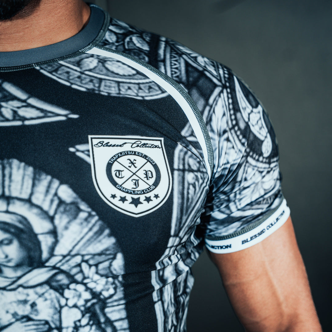IMMACULATE BLESSED SHORT SLEEVE RASHGUARD