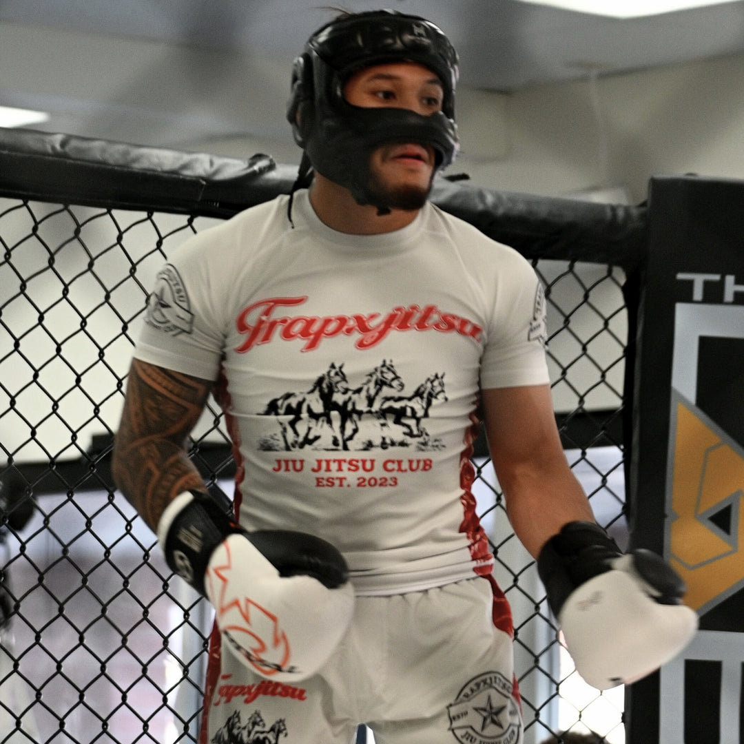 COWBOY SHORT SLEEVE RASHGUARD - OFF WHITE