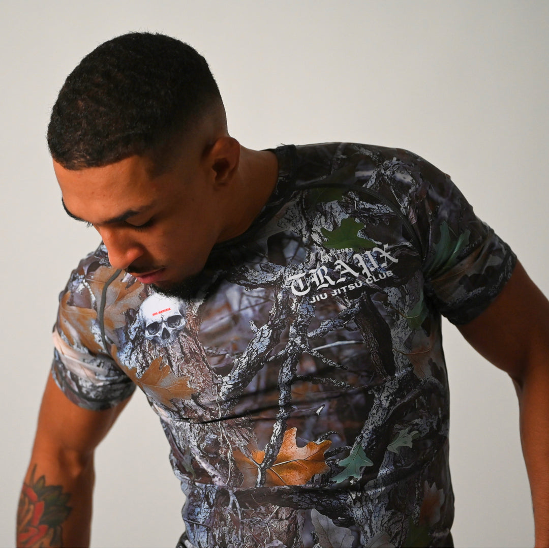 NO PAIN NO GLORY SHORT SLEEVE RASHGUARD - CAMO