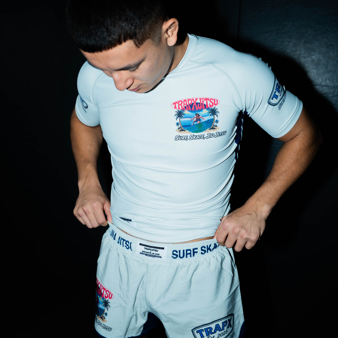 ENDLESS SUMMER SHORT SLEEVE RASHGUARD