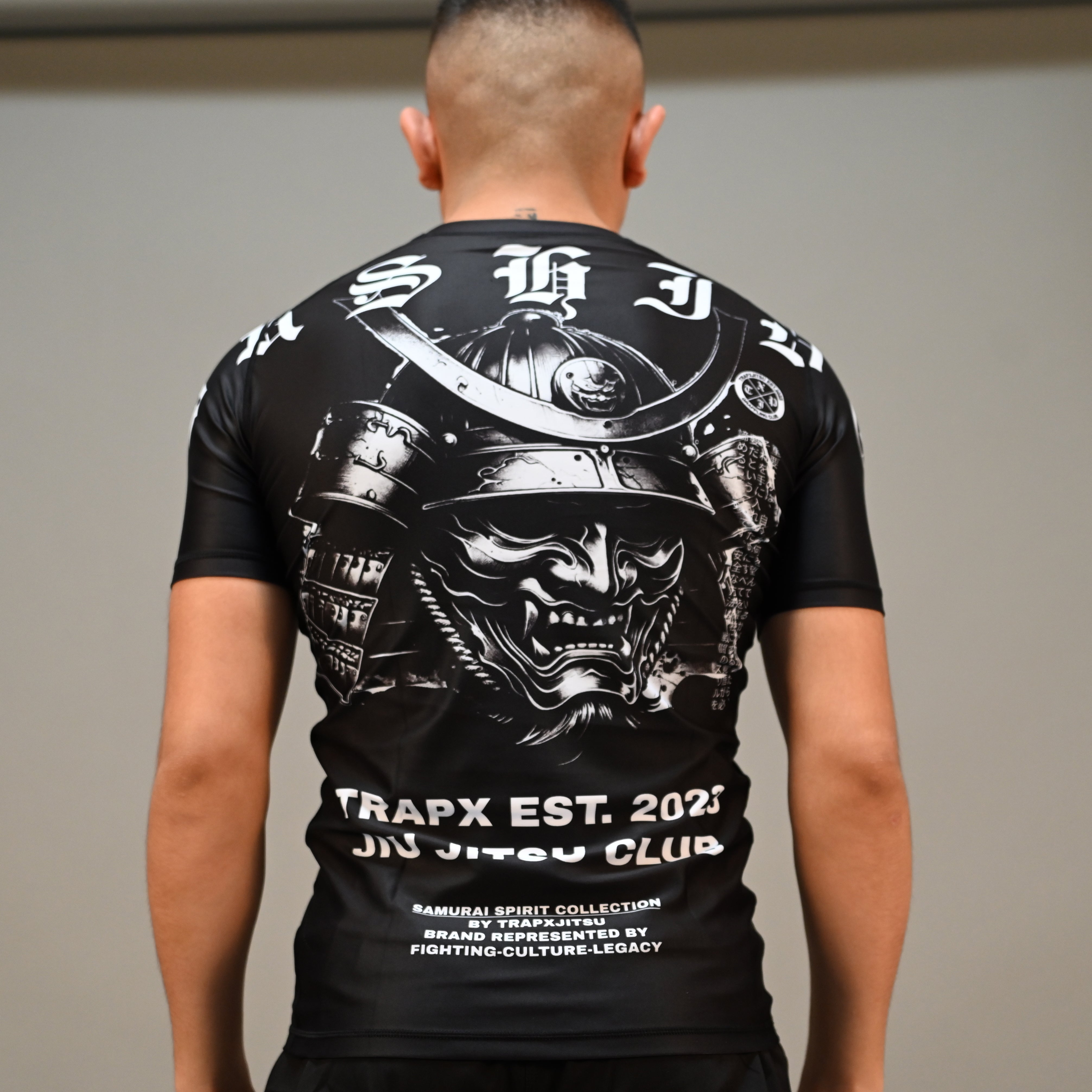 BUSHIDO 2 SHORT SLEEVE RASHGUARD - BLACK – TrapxJitsu