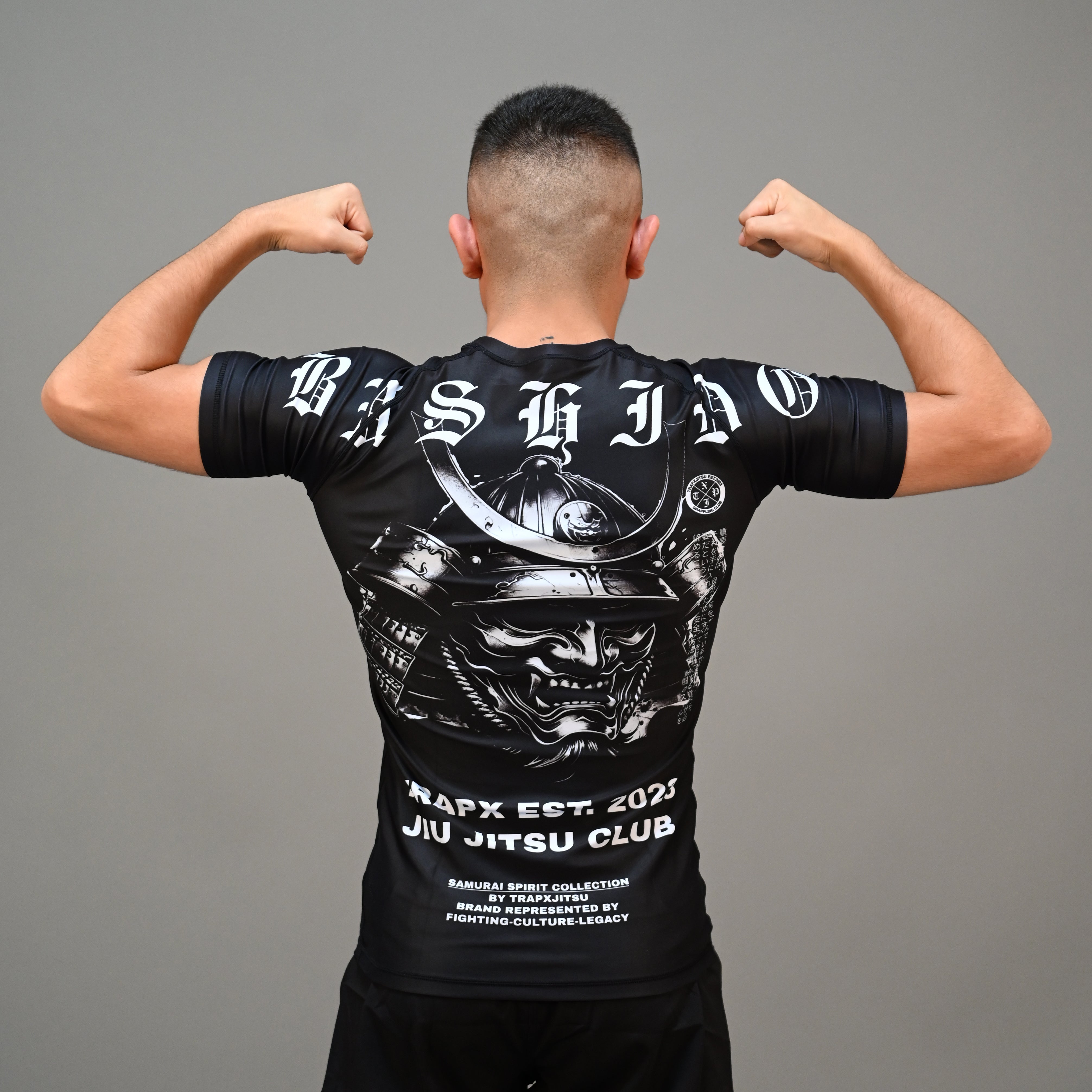 BUSHIDO 2 SHORT SLEEVE RASHGUARD - BLACK – TrapxJitsu