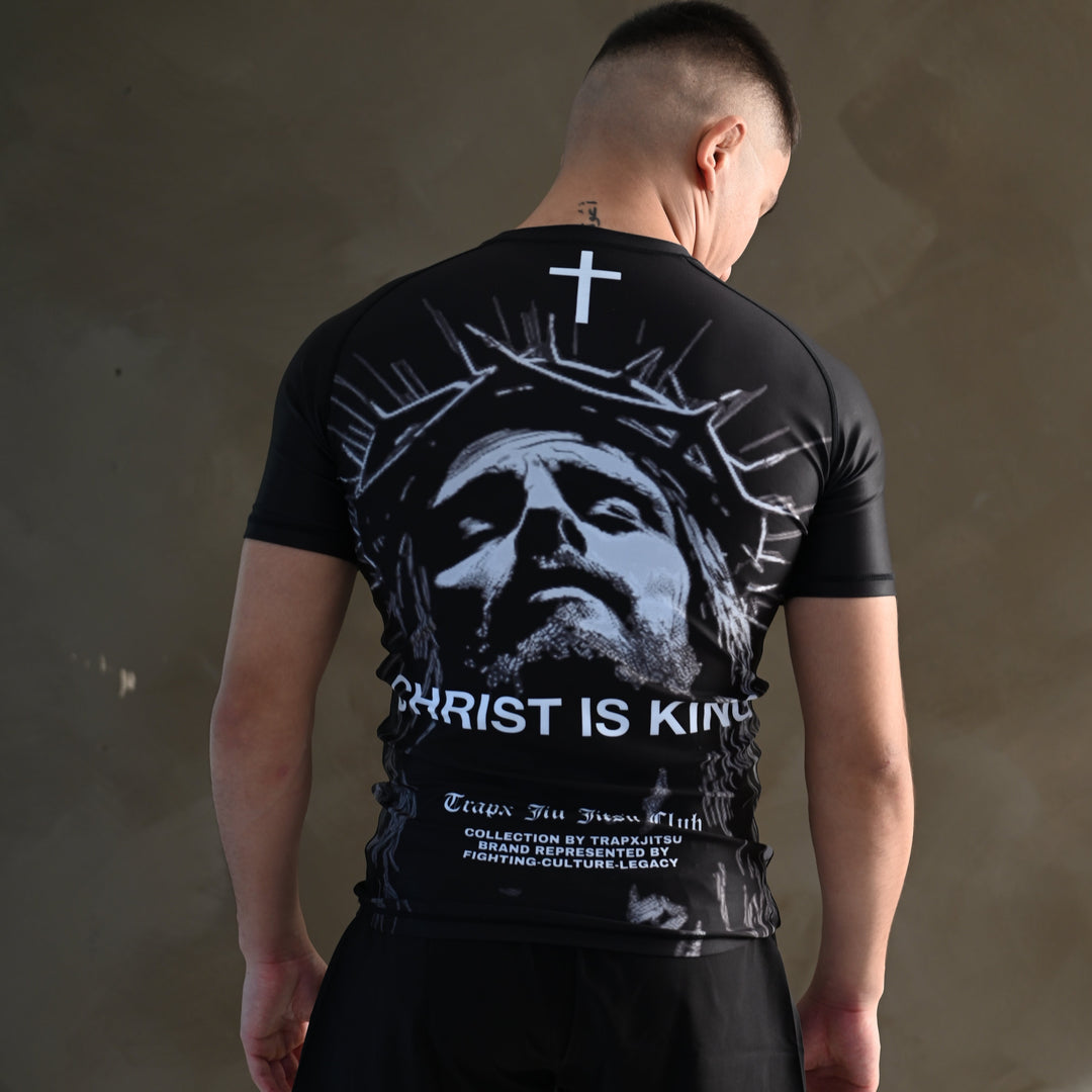 CHRIST IS KING SHORT SLEEVE RASHGUARD - BLACK