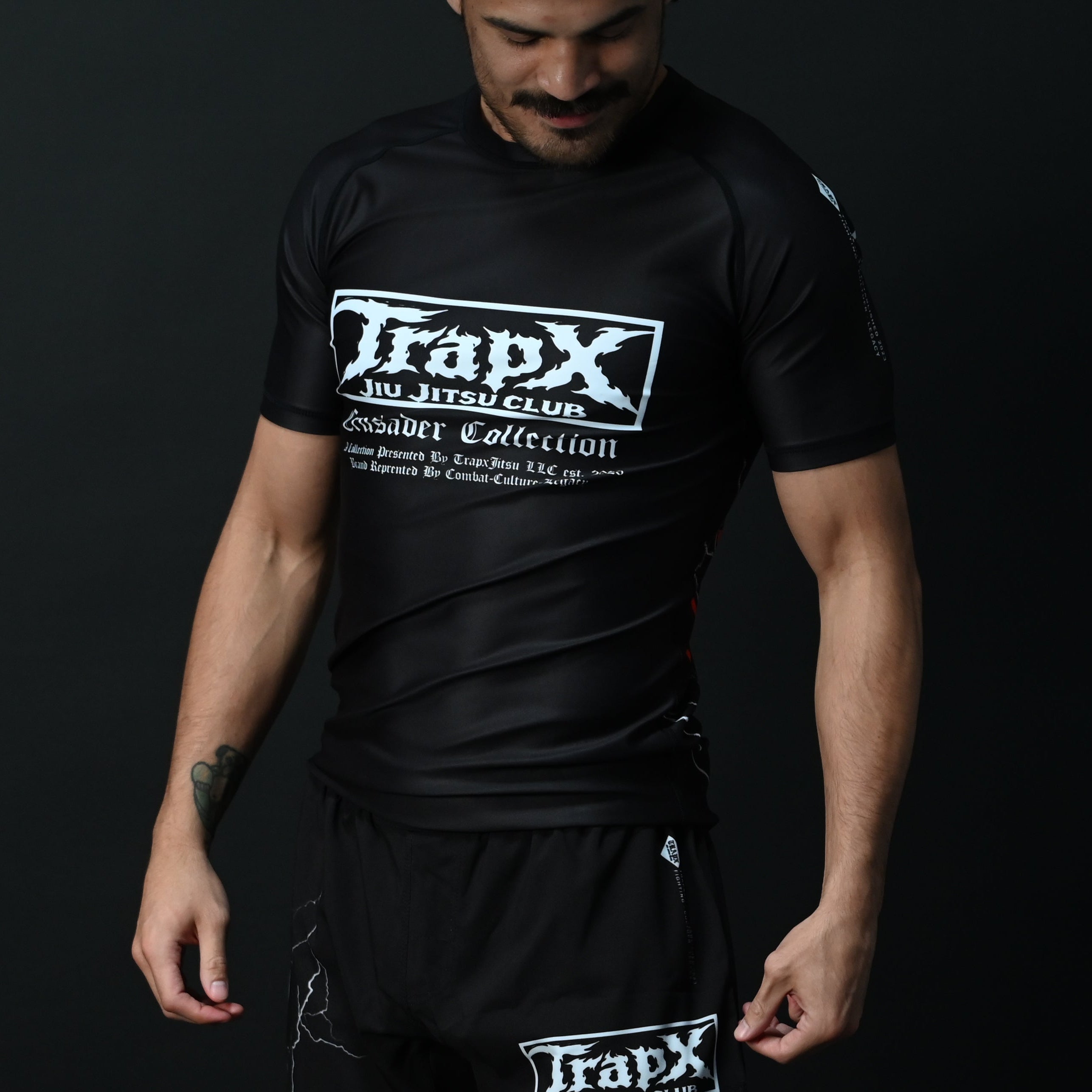 RASH ショートスリーブ シーガル ブラック SENTINEL SHORT SLEEVE RASHGUARD - BLACK – TrapxJitsu